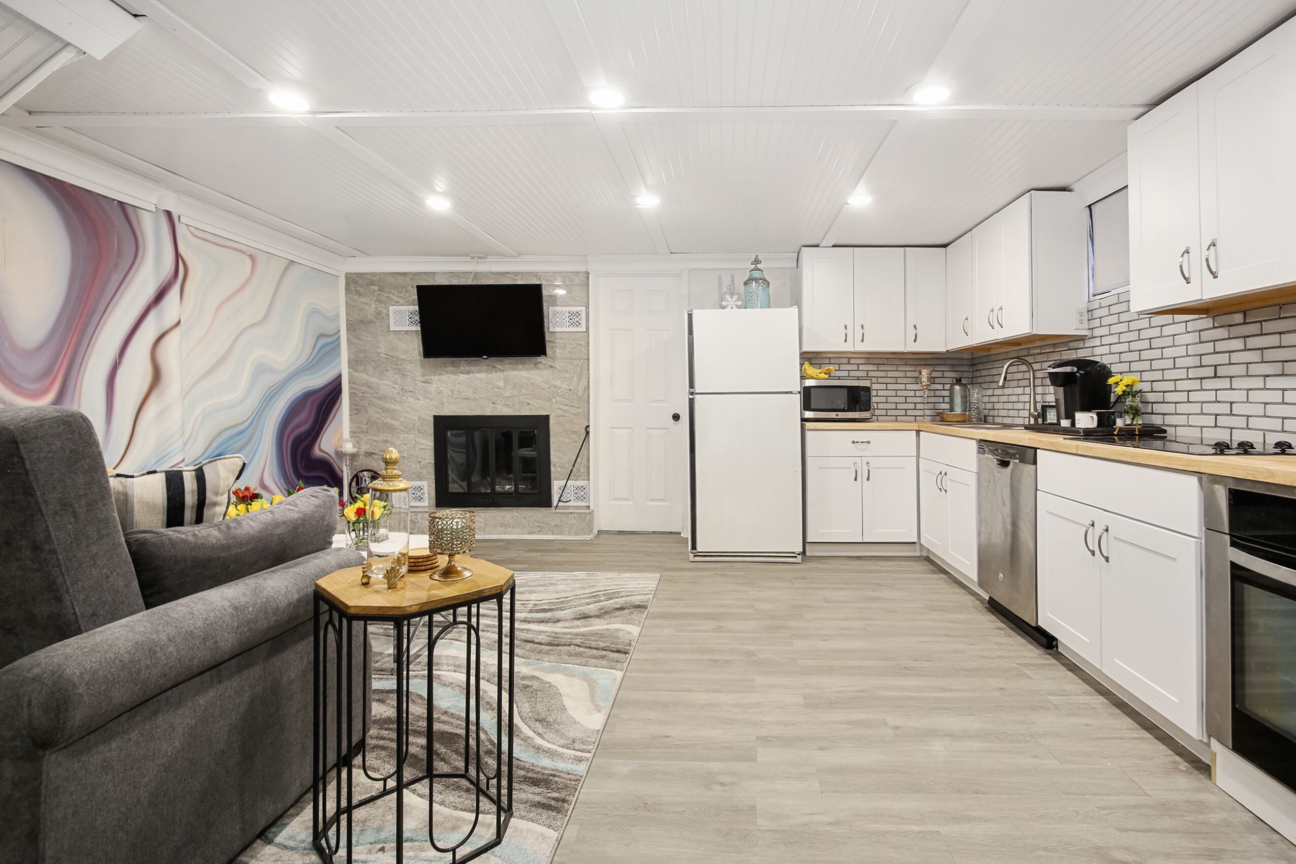 Stylish DU Apt. - Business Traveler - Sleeps 4