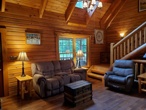 Spring Acre Log Cabin