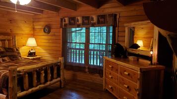 4 habitaciones, tabla de planchar con plancha y cuna de viaje