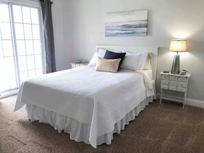 3 bedrooms, desk, iron/ironing board, travel crib