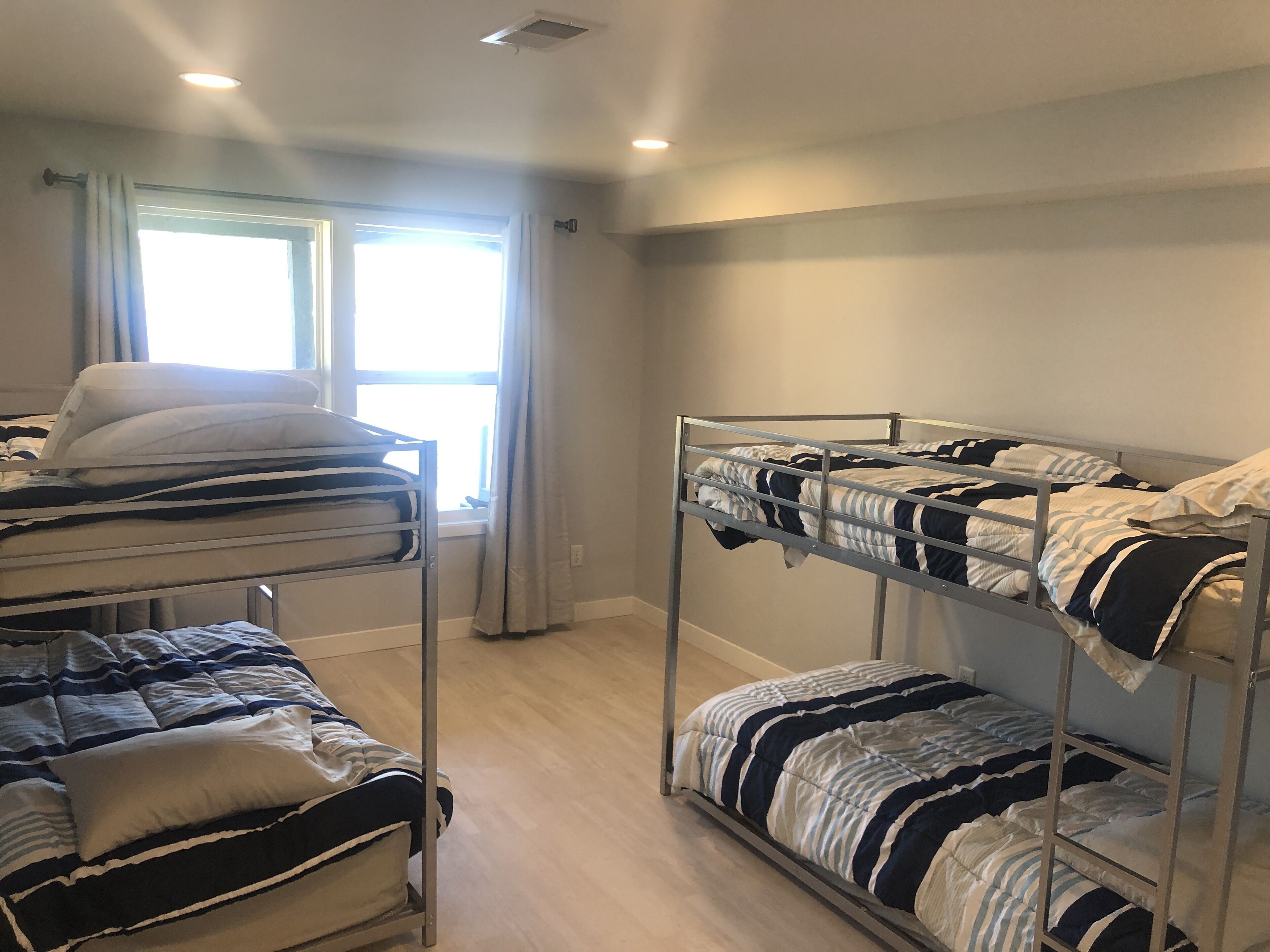 Cottage of "Zoo"topia on Eagle Lake