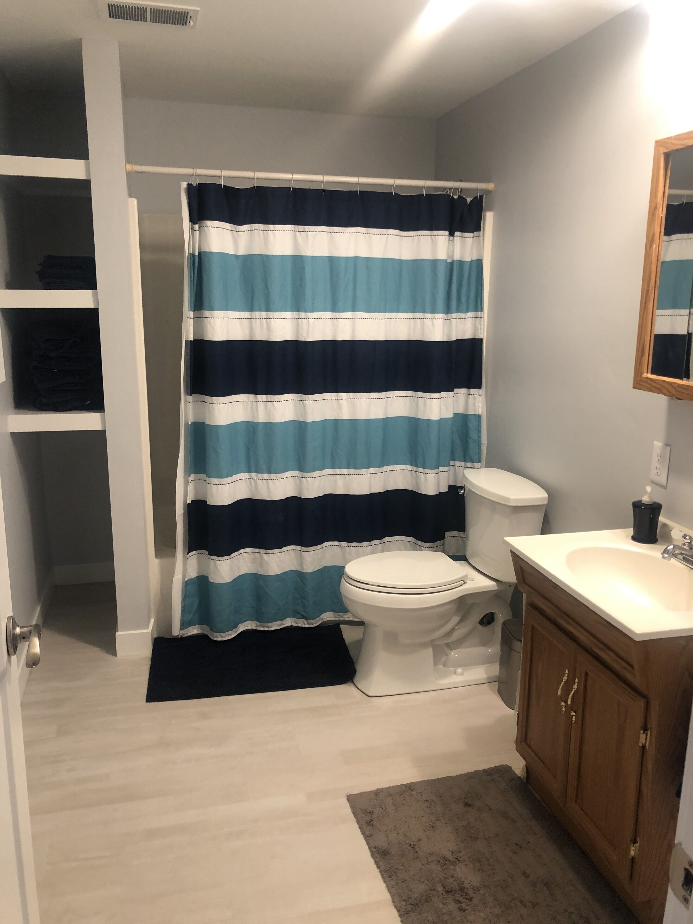 Cottage of "Zoo"topia on Eagle Lake