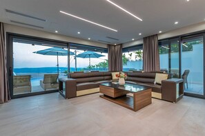 Televisión y estéreo 