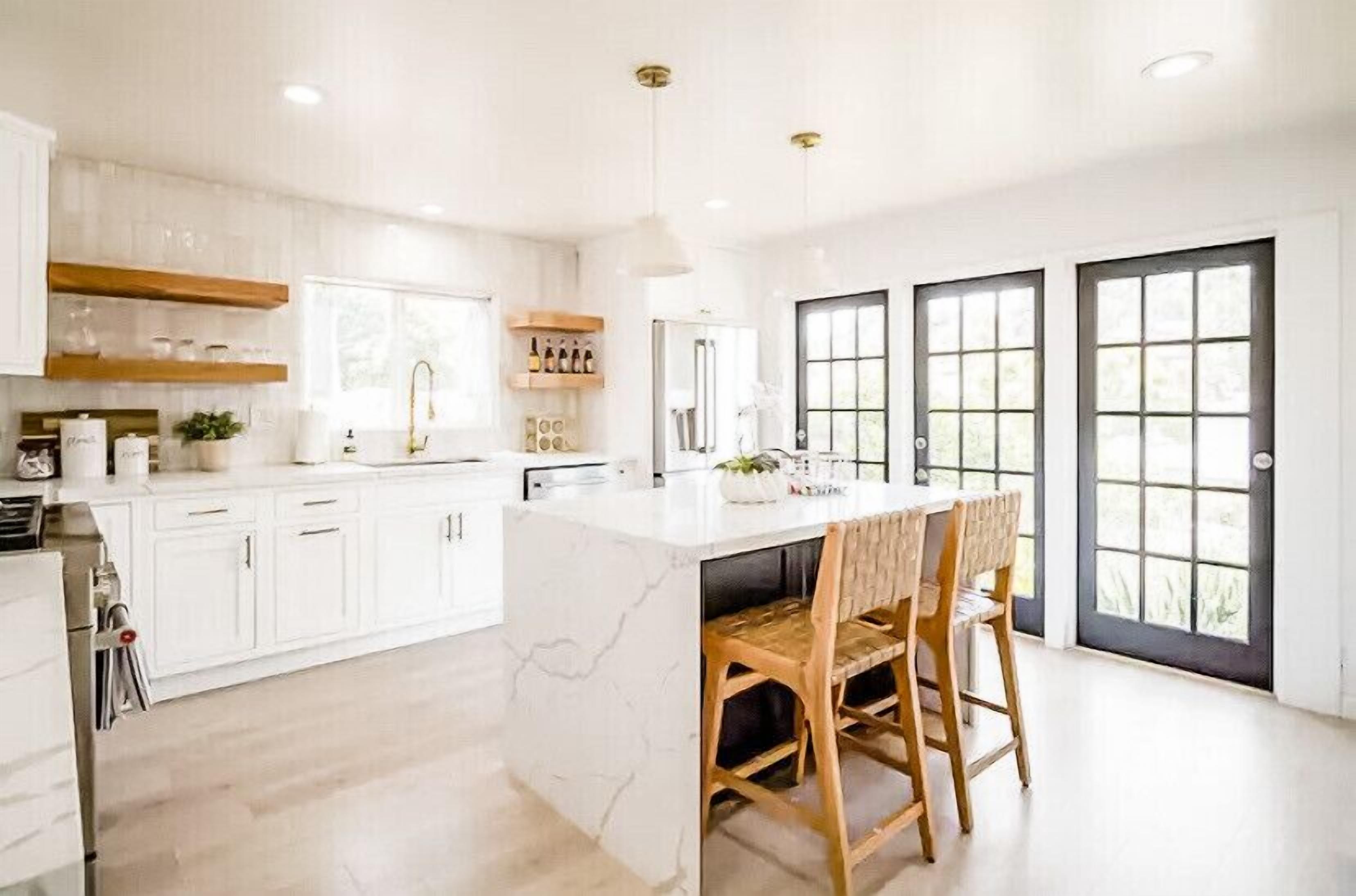 Upscale Country Retreat