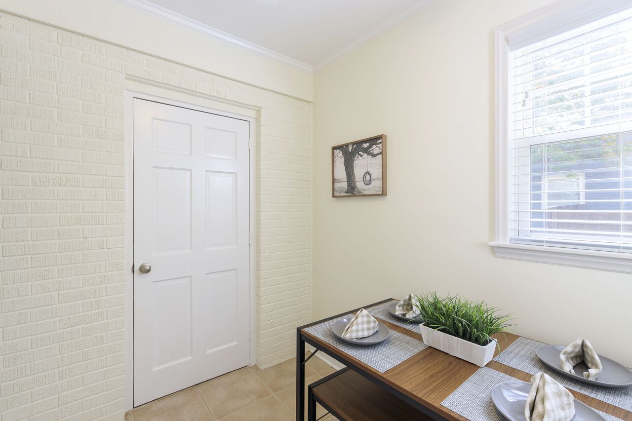 Renovated! 12 minutes from South End CLT!