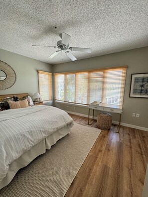 2 bedrooms, desk, iron/ironing board, free WiFi