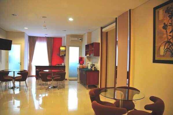 Dining - Thamrin Condotel - Jakarta (Jakarta)