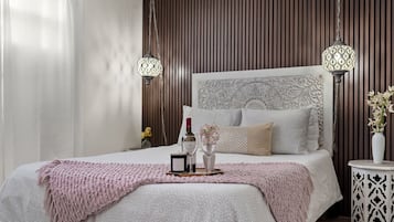 1 bedroom, iron/ironing board, internet, bed sheets