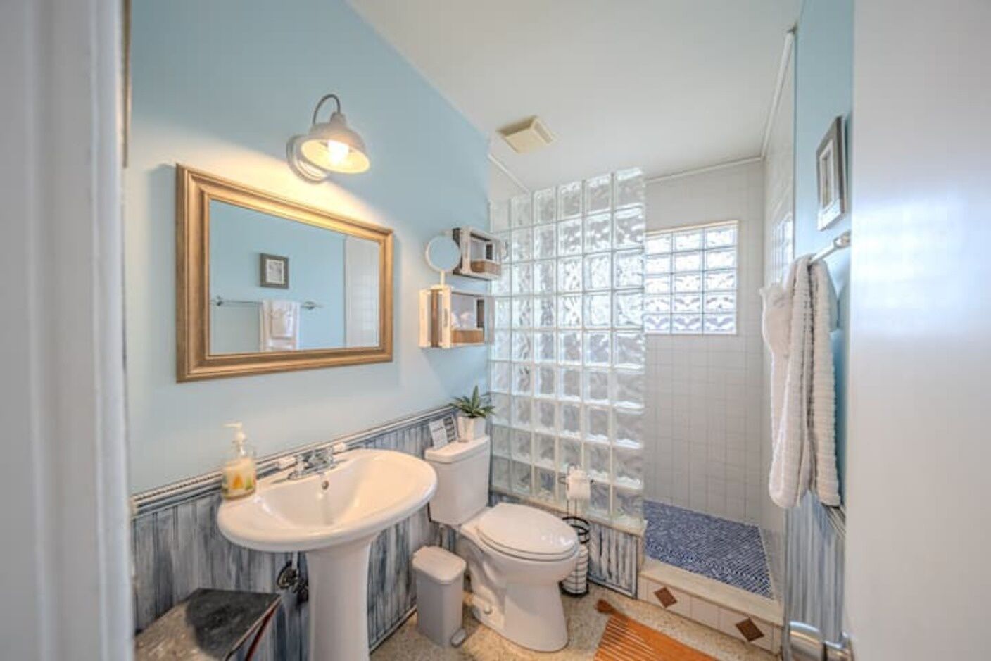 Secadora de cabello y toallas 