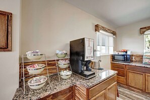 Free daily buffet breakfast - Quality Inn near Mesa Verde (Cortez)