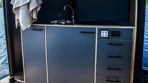 Uklassifisert bilde, 2 av 24, knapp