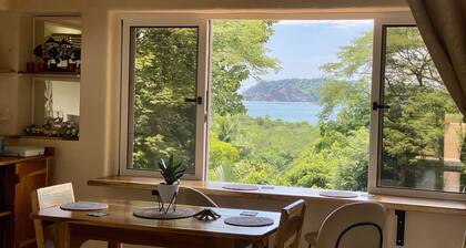 Walking distance to swimming beach, Studio apartment, super safe, near Samara