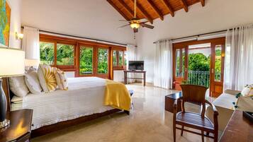 6 camere, una scrivania, ferro/asse da stiro, Wi-Fi