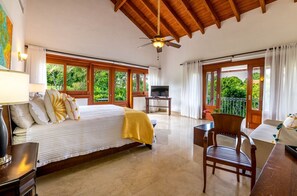 6 bedrooms, desk, iron/ironing board, WiFi