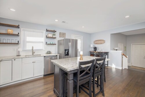 Spacious Matthews Getaway | Large Patio, Parking