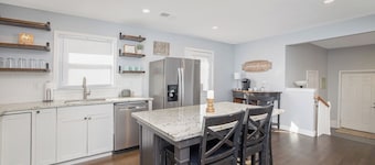 Spacious Matthews Getaway | Large Patio, Parking