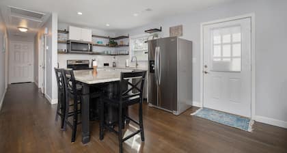 Spacious Matthews Getaway | Large Patio, Parking