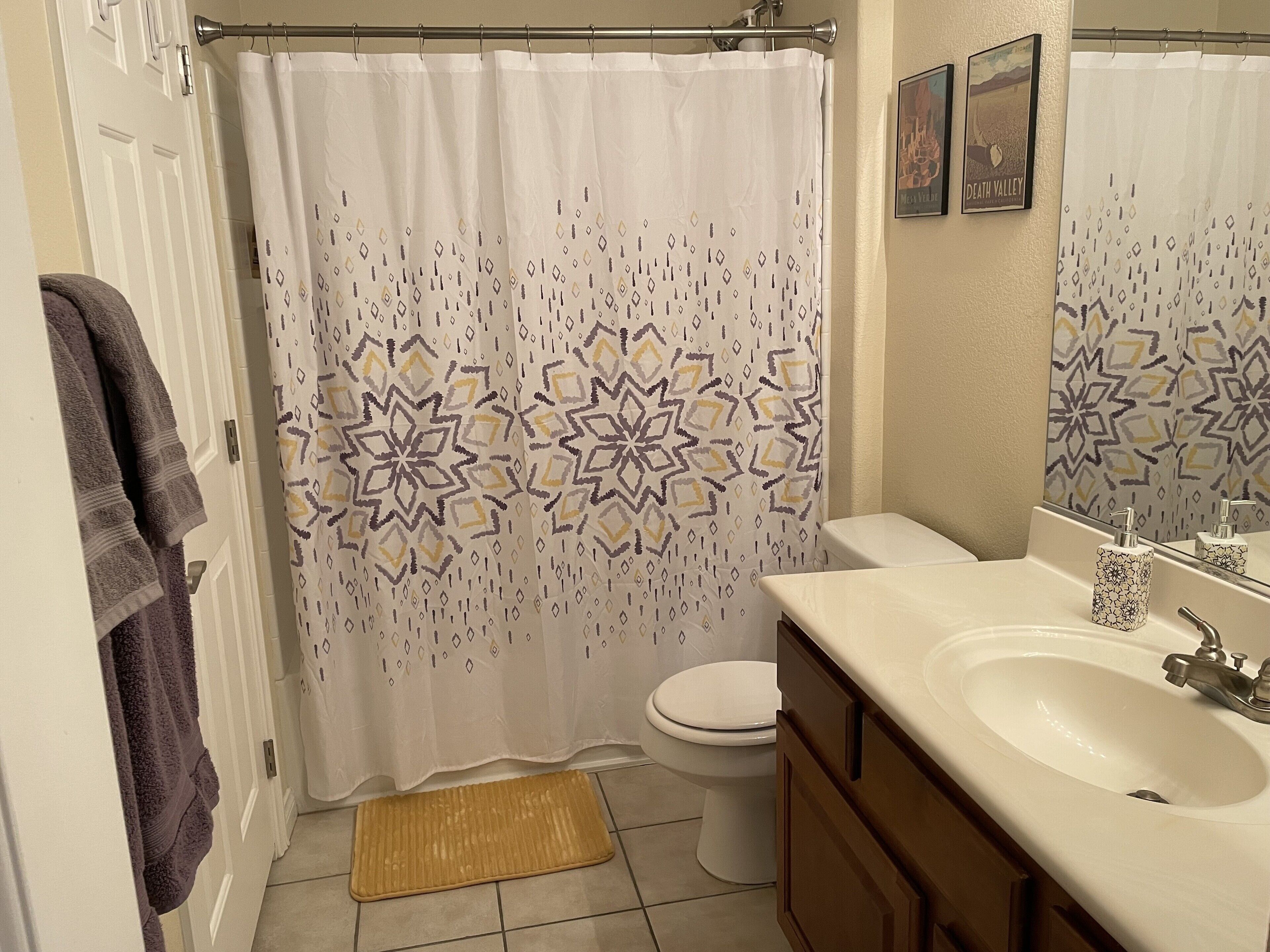 淋浴/盆浴组合、毛巾、肥皂、卫生纸