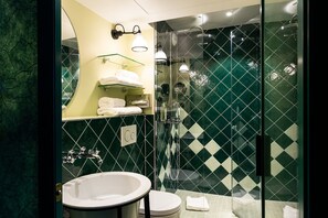 Bathroom - Bonsoir Madame (Paris)