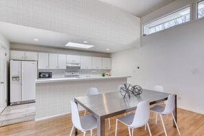 Dining - Westhampton Oasis w/ Pool, Tennis & Guest House (Westhampton)