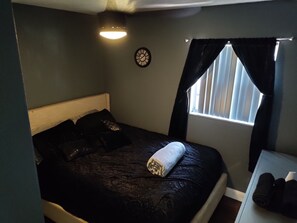 4 Schlafzimmer, kostenloses WLAN, Bettwäsche, Rollstuhlgeeignet