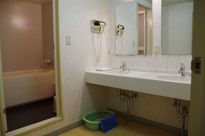 Bathroom - City Hotel Seiunso (Sakai)