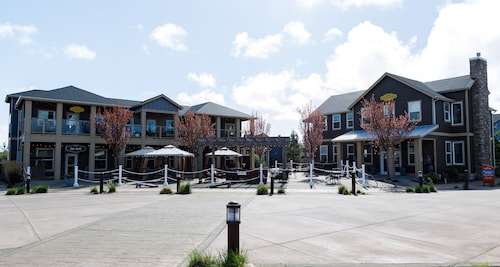Seagulls Nest Condominium - Oyhut Bay Seaside Village