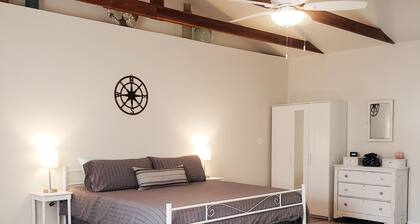 King Size Sassy Studio