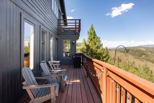 Amazing Mountain Views, Modern Retreat by Winter Park, Granby, Rocky Mountain NP