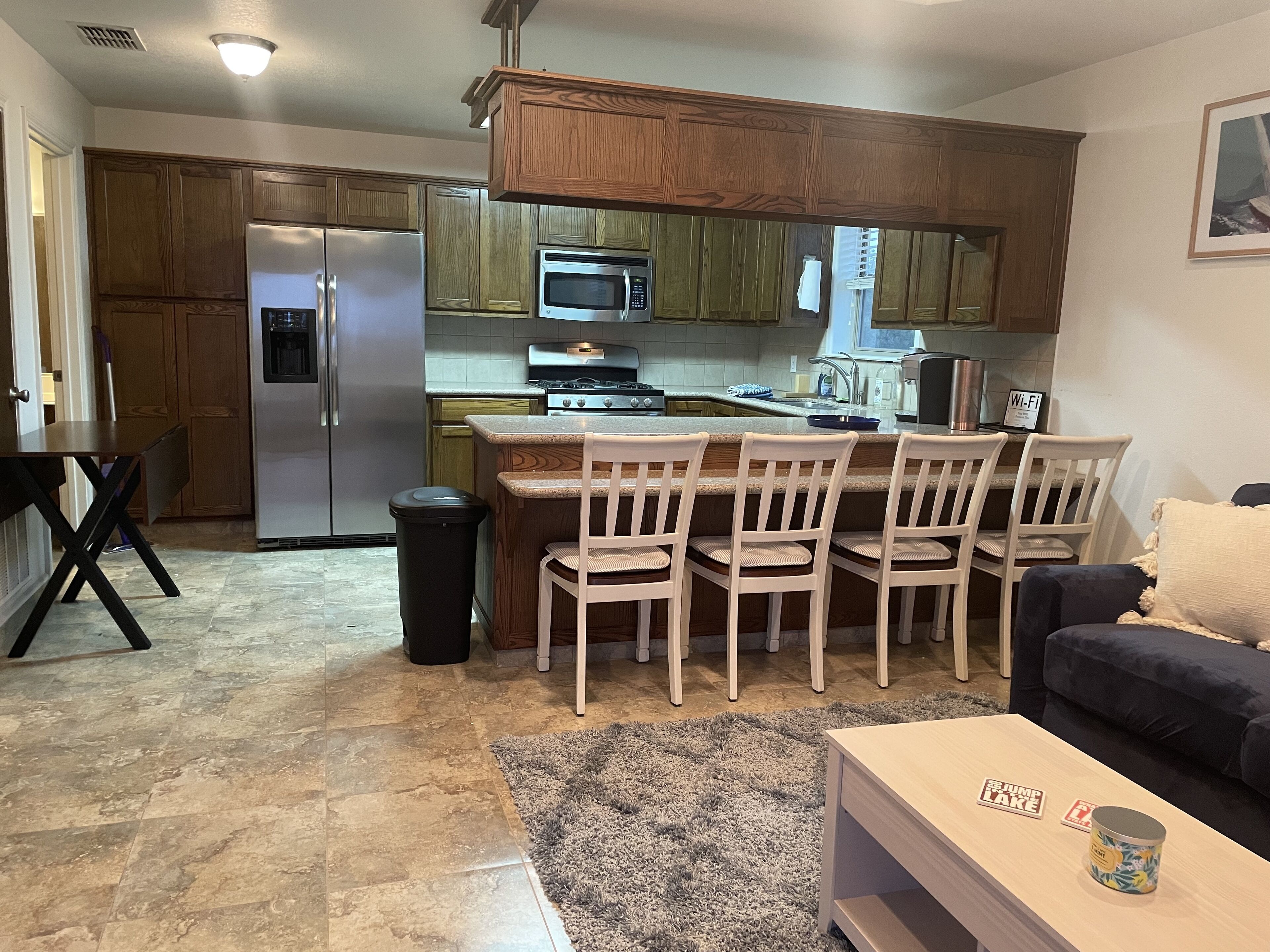 Pet Friendly & Close to Marina with a Lakeview