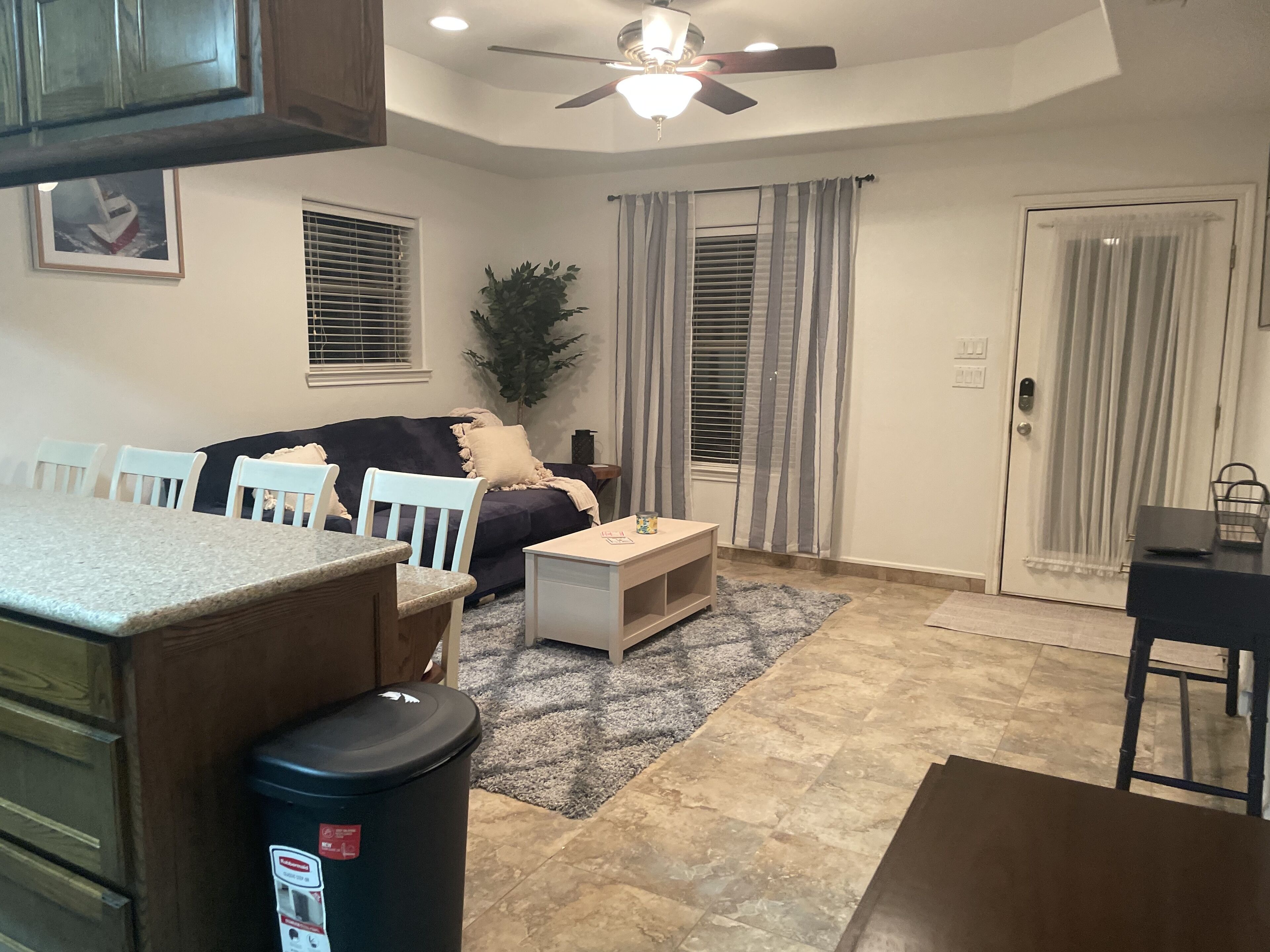 Pet Friendly & Close to Marina with a Lakeview