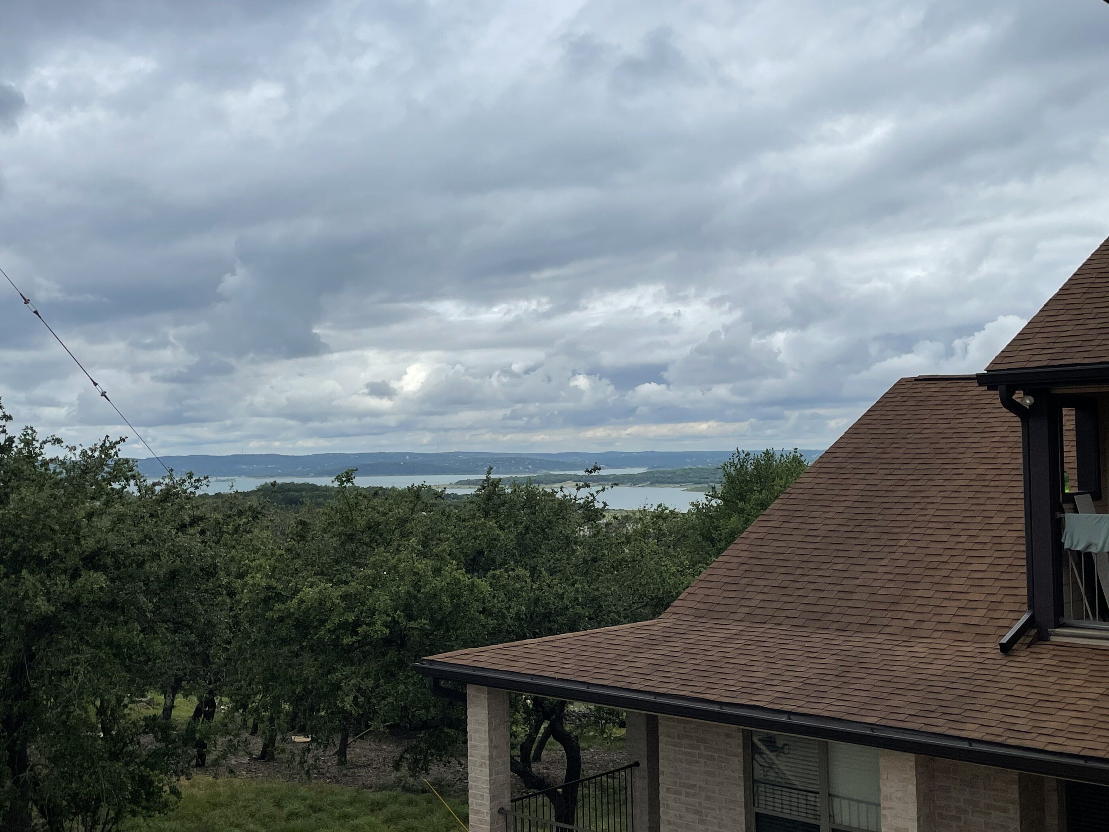 Pet Friendly & Close to Marina with a Lakeview