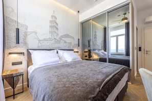 Chambre Double Deluxe, vue mer | Coffres-forts dans les chambres, bureau, fer et planche Ă repasser