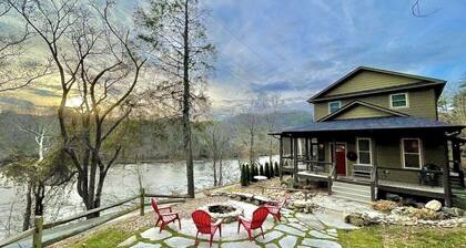 River View~Screened Porches~Vintage Charm~Sleeps 6