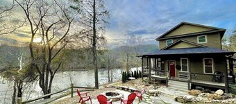River View~Screened Porches~Vintage Charm~Sleeps 6