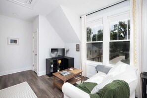 تلفزيون ذكي، مكتب