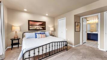 3 Schlafzimmer, Bügeleisen/Bügelbrett, Reisekinderbett, kostenloses WLAN