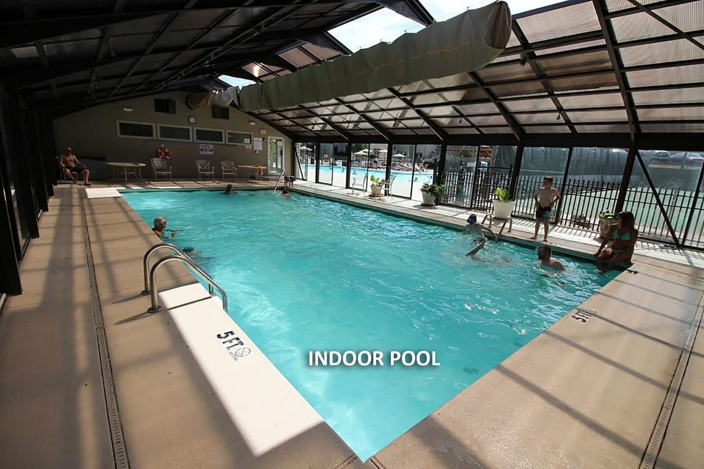 Innenpool, Außenpool
