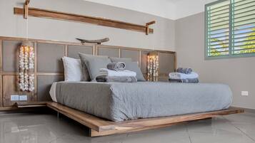 5 bedrooms, WiFi, bed sheets