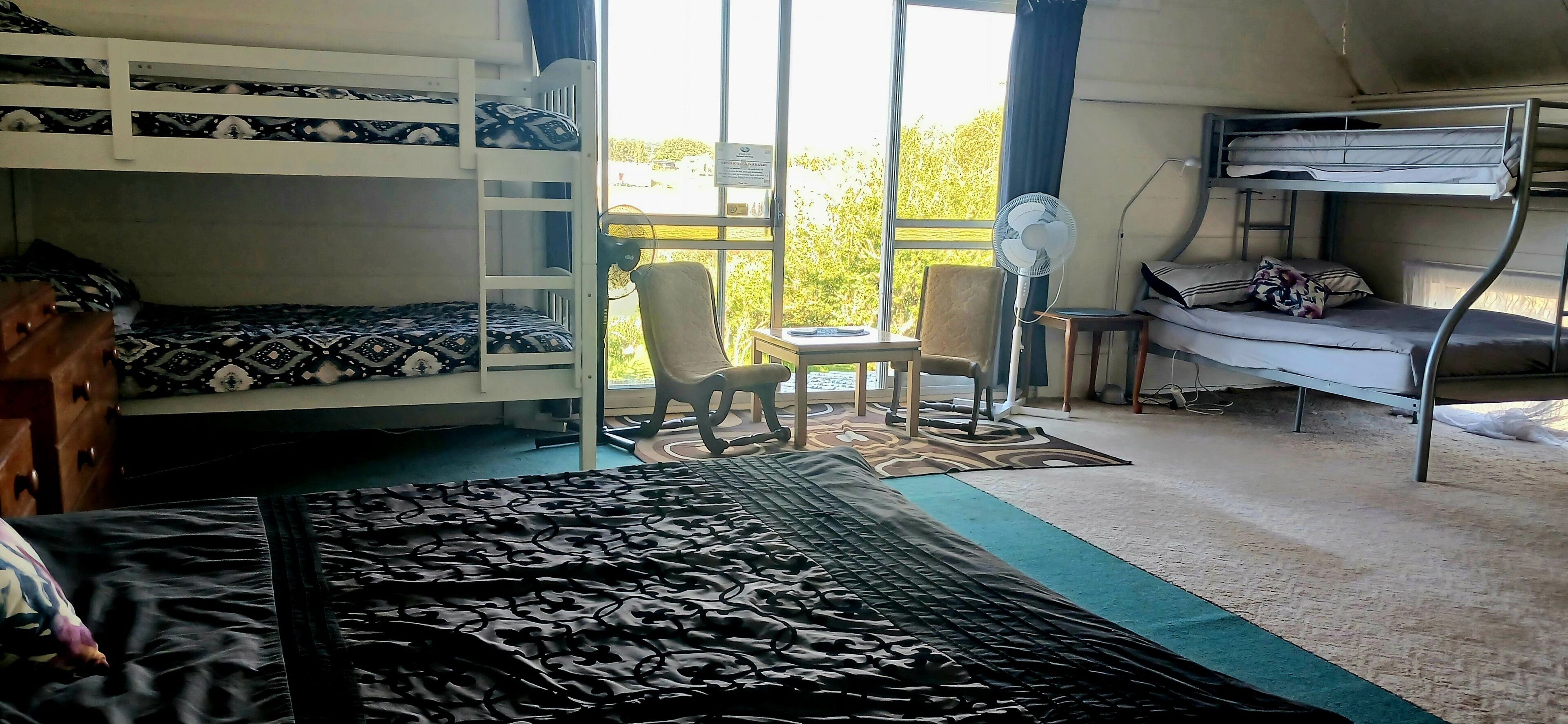 2 chambres, bureau, fer et planche à repasser, Wi-Fi gratuit