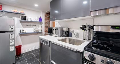 Hidden Gem In Sought-After Little Italy