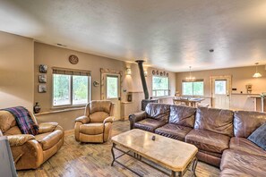 TV, fireplace, books, smart speakers