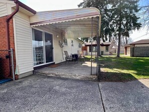 Terrace/patio - Plymouth 3Bd/1.5Bth Home Close to Detroit & A2 (Plymouth)