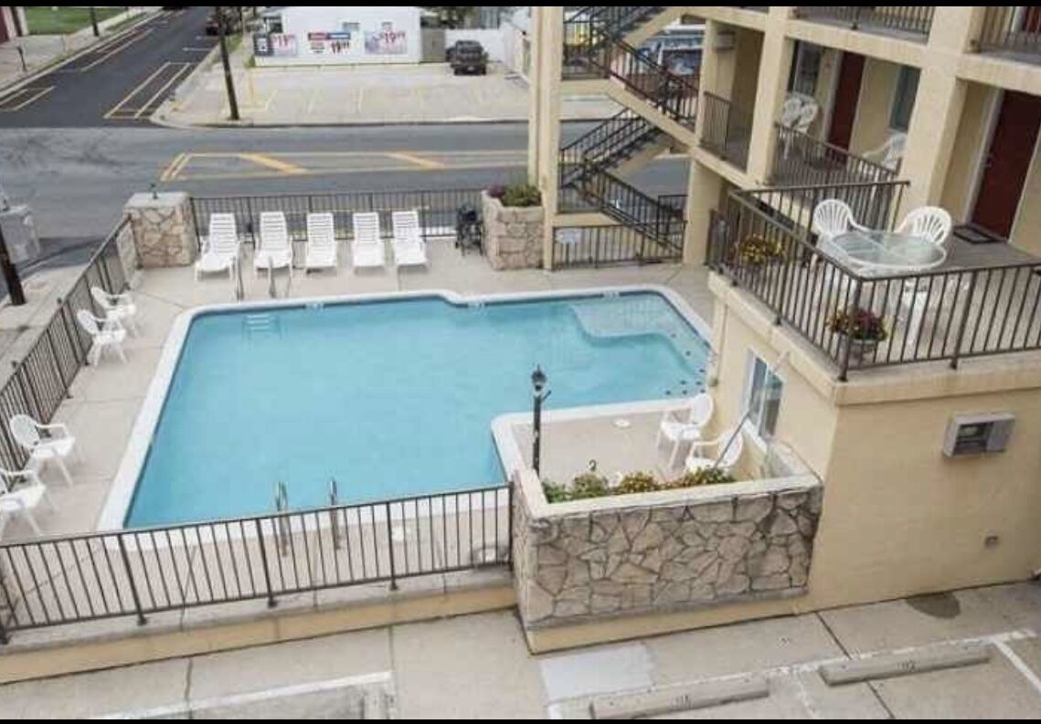 Condo Close to Boardwalk 