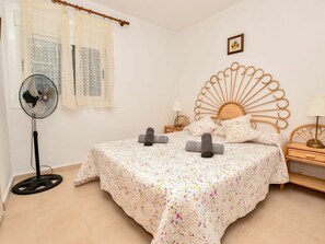 2 Schlafzimmer, Bügeleisen/Bügelbrett, Reisekinderbett, kostenloses WLAN