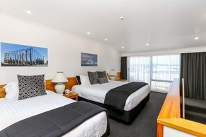 Room - Quality Hotel Plymouth International (New Plymouth)