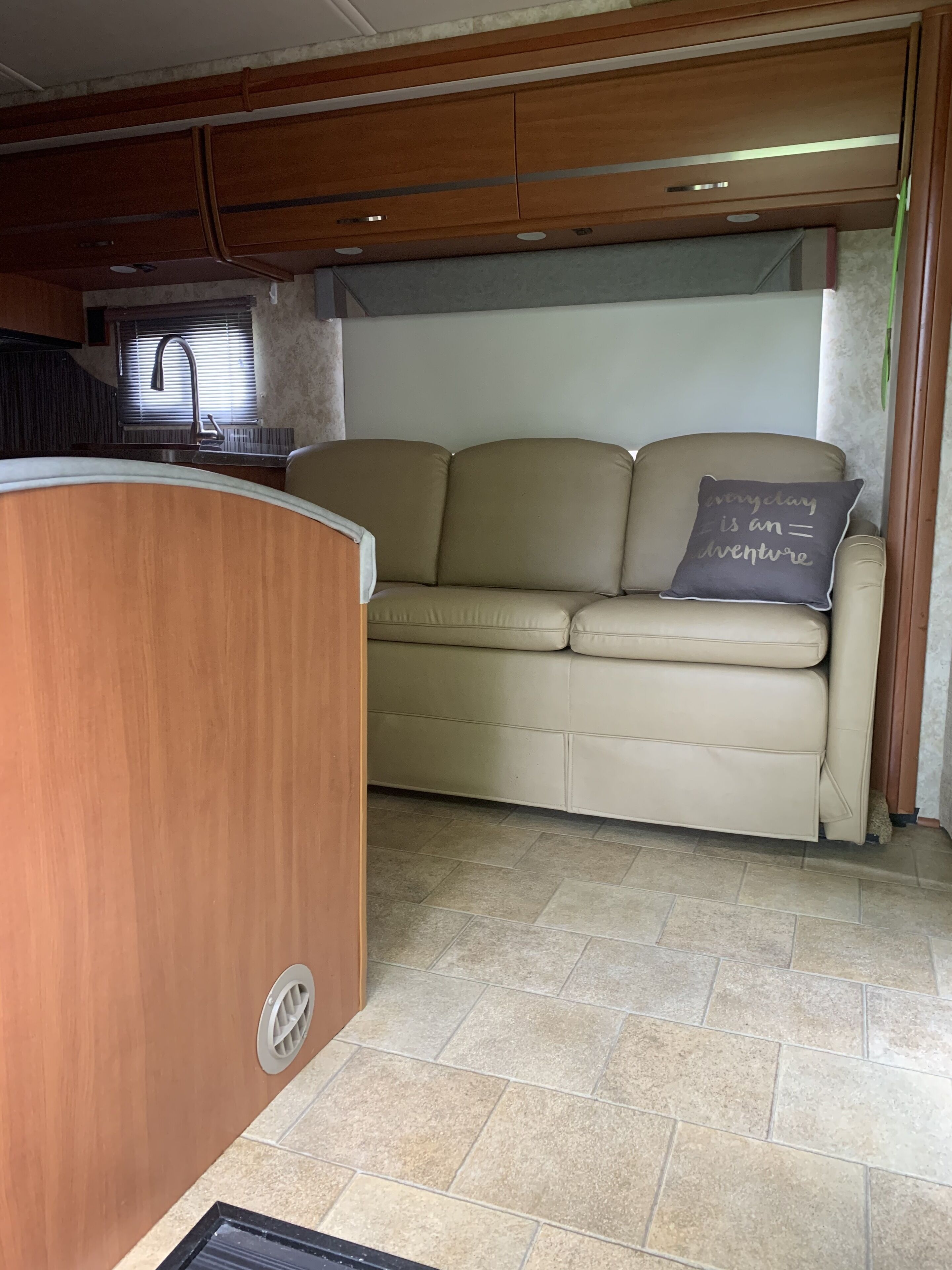 Mercedes Winnebago View 24K