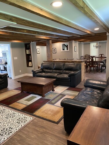 Beautiful home just 5 min to Windham, 10 min to Hunter – perfect location!