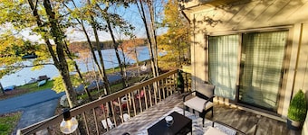 Cozy and relaxing 3BR 2BA Lake House