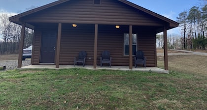 The Grizzly Cabin With Wifi & Roku TV. Cabin is Great for Star Gazing